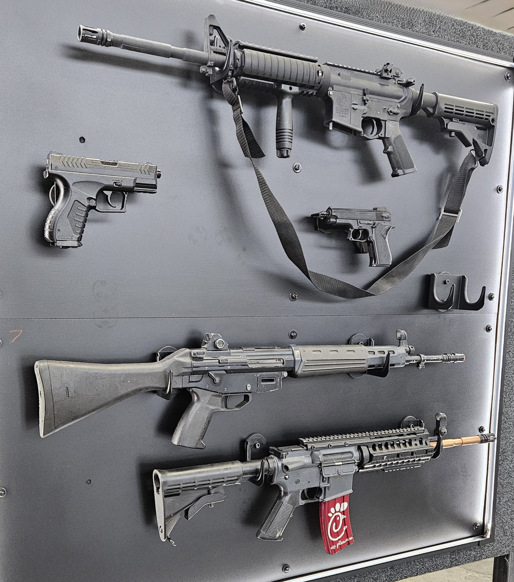 WALL MOUNTED GUN DISPLAY SYSTEM – Freeman USA
